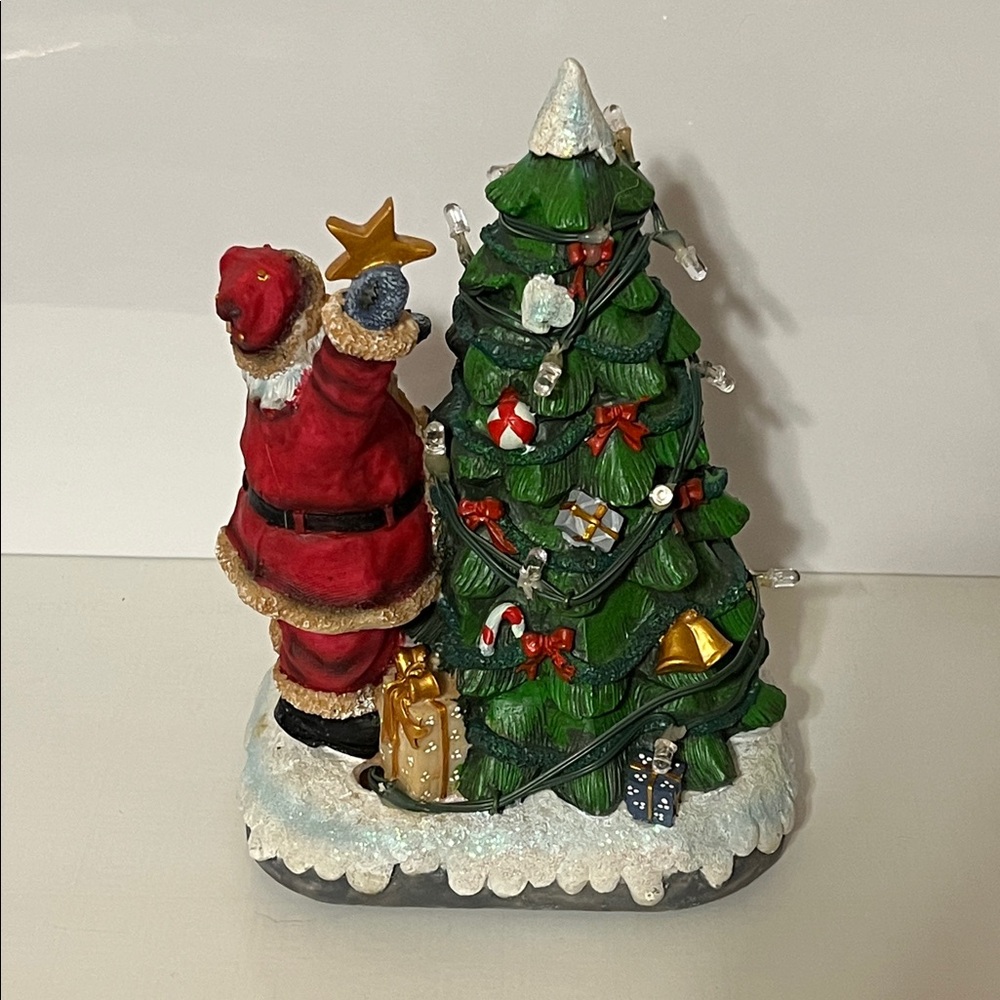 Vintage Holiday Musical LED Christmas Tree Figurine. Eight holiday songs. NWOT - Picture 9 of 14